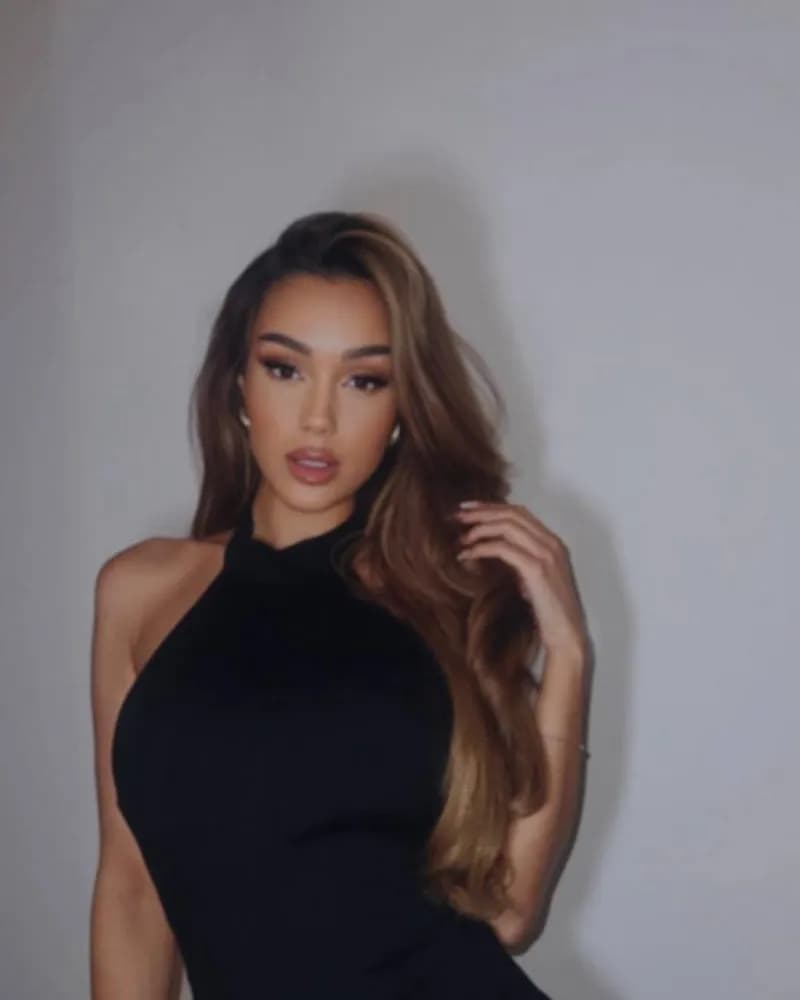 tamkumarbaz Yağmur bayan escort TAMKUMARBAZ DORUK 2025 Istanbul Gerçek Rus Escort Bayan Resimleri - DRKCNAY ELITE %100 GERÇEK - Yağmur bayan escort buluşmak için - Poz 1